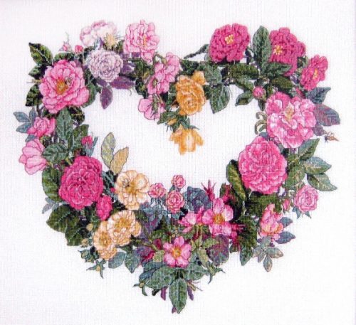 Вышивка Rose Heart Wreath (Bucilla)